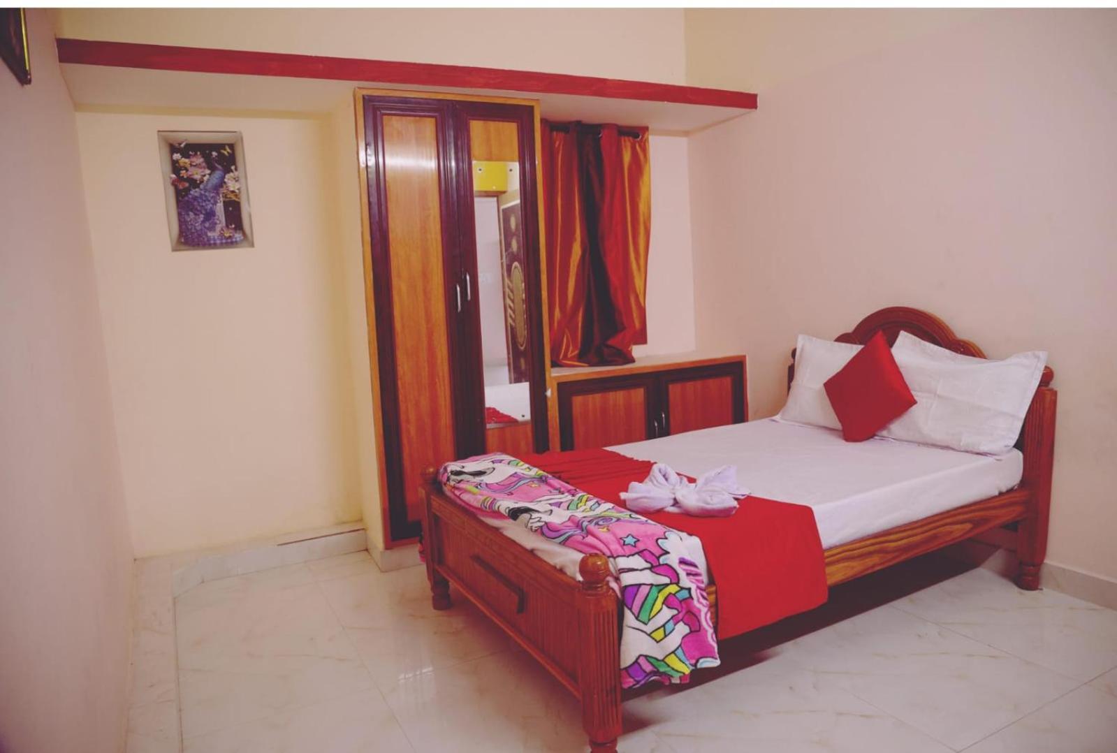 Garuda Grand Apartment Tirupati Ngoại thất bức ảnh