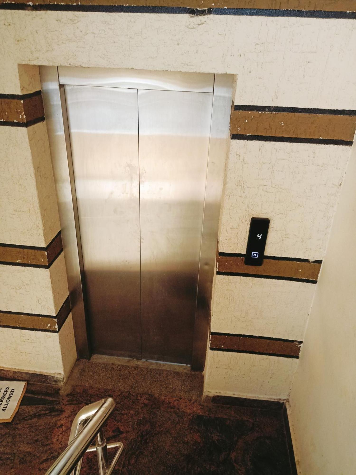 Garuda Grand Apartment Tirupati Ngoại thất bức ảnh